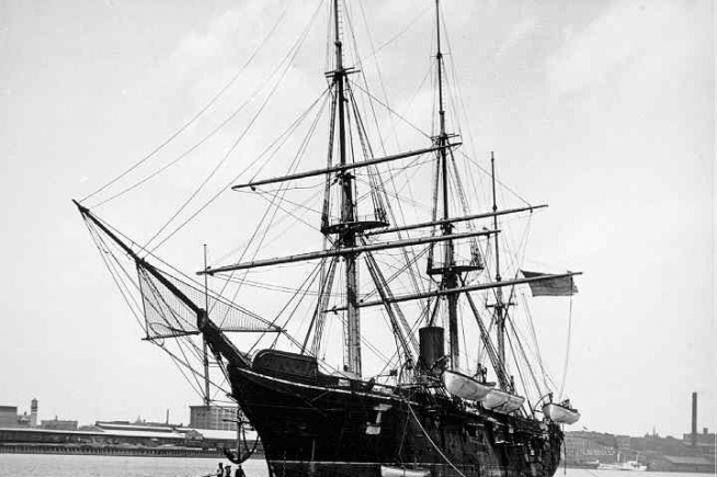 U.S.S. Essex – Steam Naval Sloop 1876-1930 (SHIPWRECK)