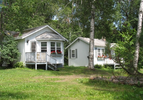 Lund’s Motel & Cottages